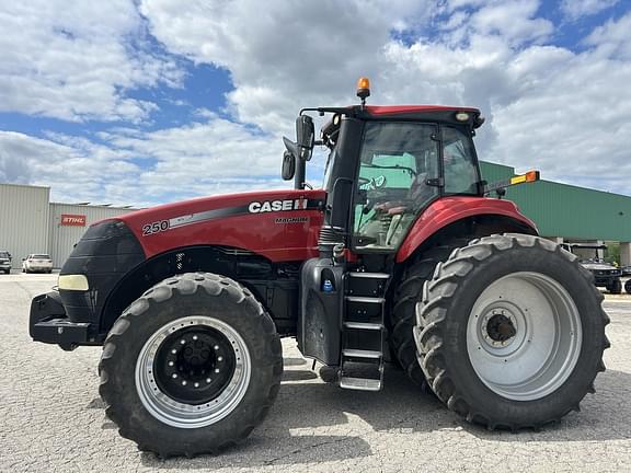 Image of Case IH Magnum 250 equipment image 1