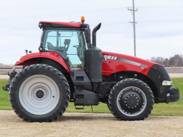 Image of Case IH Magnum 250 equipment image 3