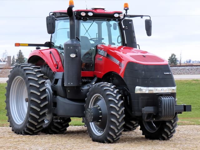 Image of Case IH Magnum 250 equipment image 1