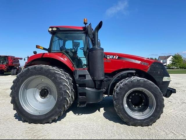 Image of Case IH Magnum 280 equipment image 1