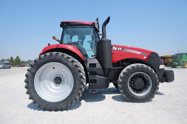 Image of Case IH Magnum 280 equipment image 1