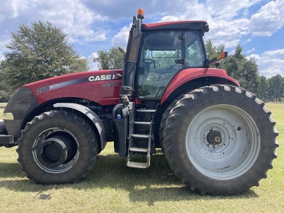 Image of Case IH Magnum 280 equipment image 4