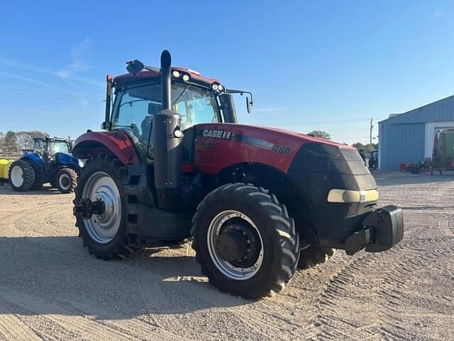 Image of Case IH Magnum 280 equipment image 2