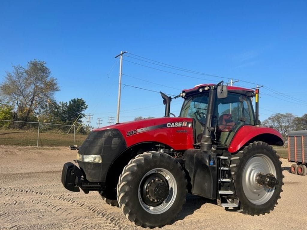 2016 Case IH Magnum 280 Equipment Image0