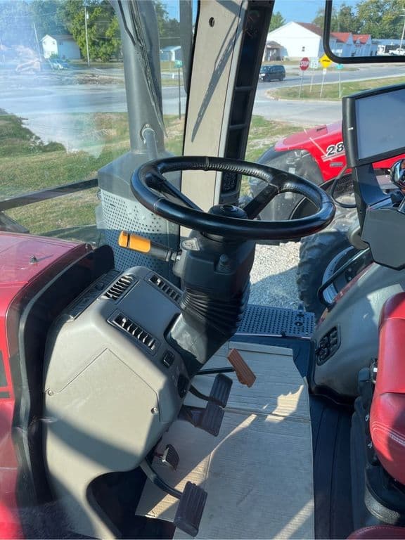 Image of Case IH Magnum 310 equipment image 4