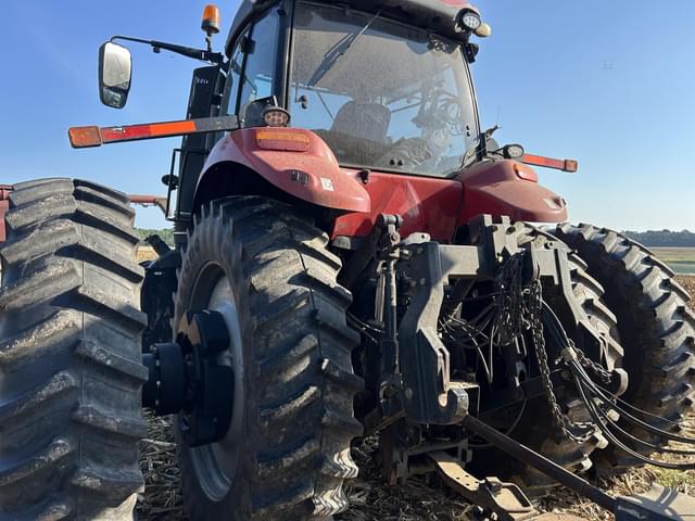 Image of Case IH Magnum 310 equipment image 4