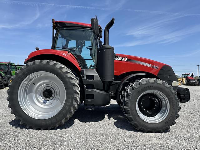 Image of Case IH Magnum 310 equipment image 3