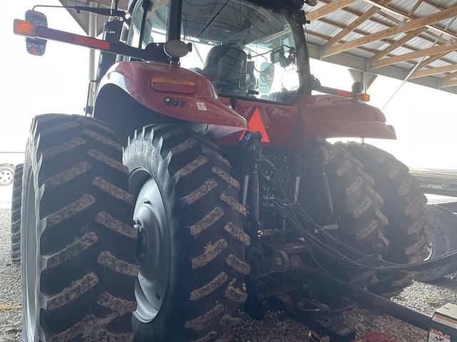 Image of Case IH Magnum 310 equipment image 4