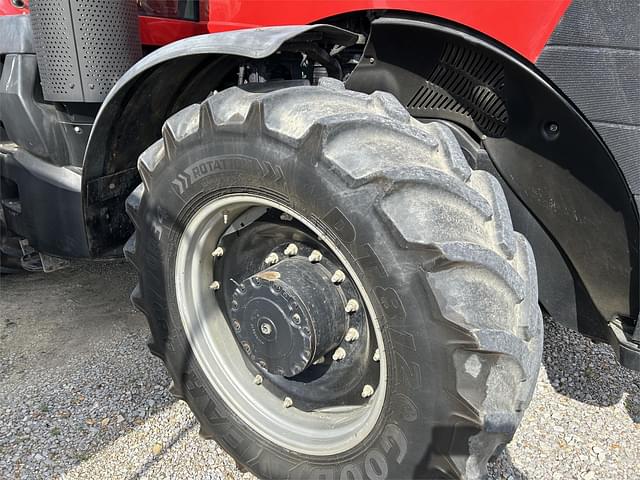 Image of Case IH Magnum 310 equipment image 1