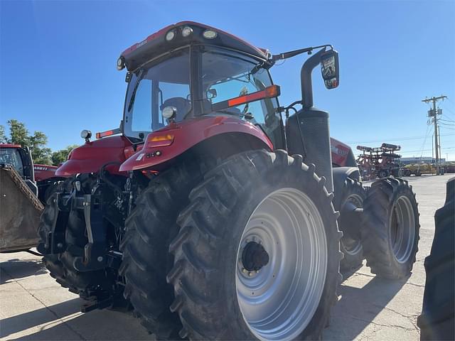 Image of Case IH Magnum 310 equipment image 4