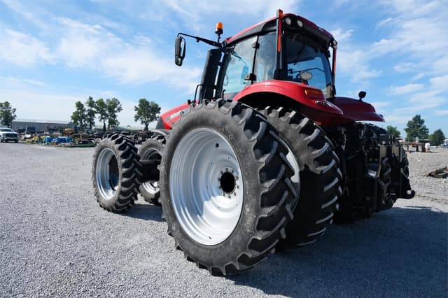 Image of Case IH Magnum 310 equipment image 4