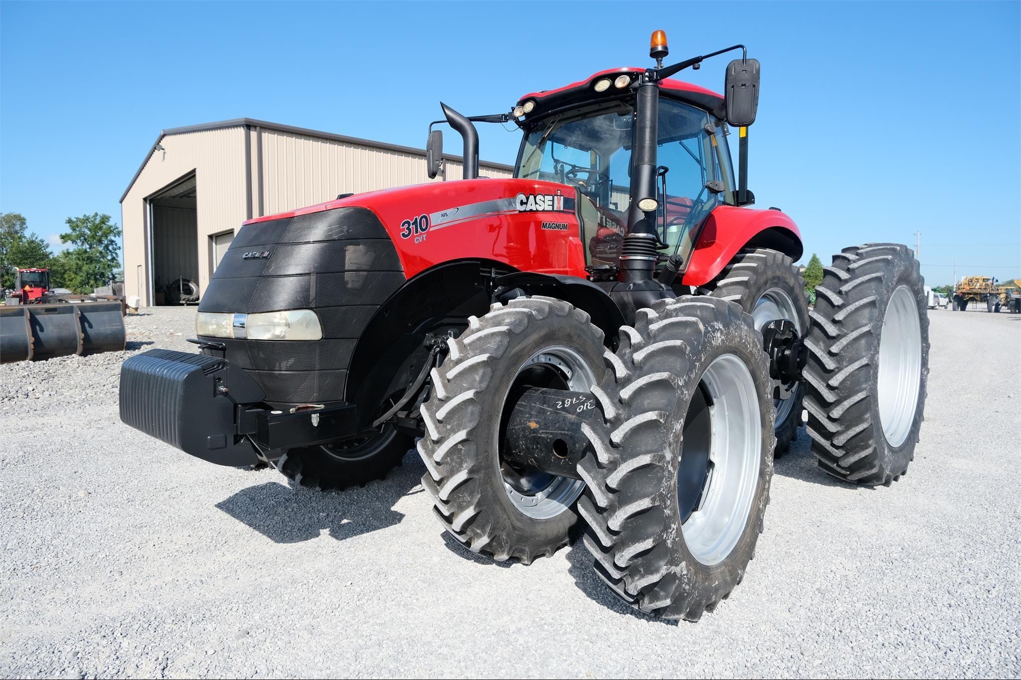 2016 Case IH Magnum 310 Equipment Image0