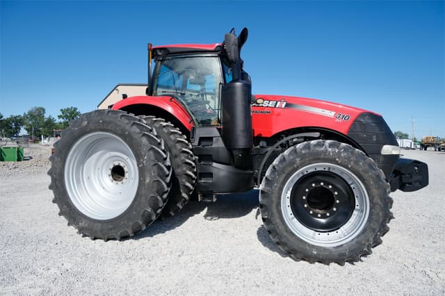 Image of Case IH Magnum 310 equipment image 3