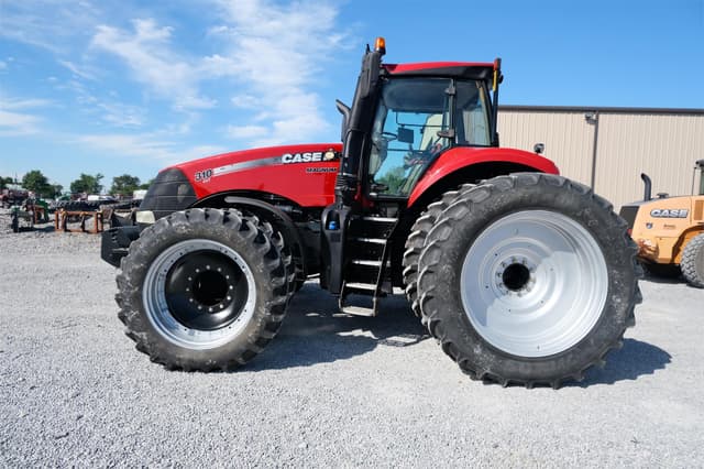Image of Case IH Magnum 310 equipment image 2