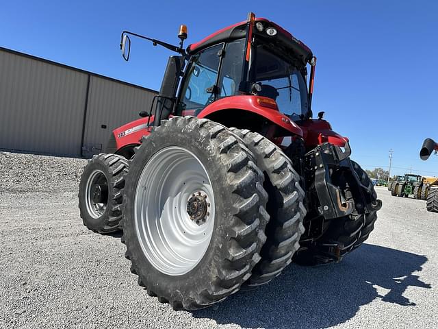 Image of Case IH Magnum 340 equipment image 4