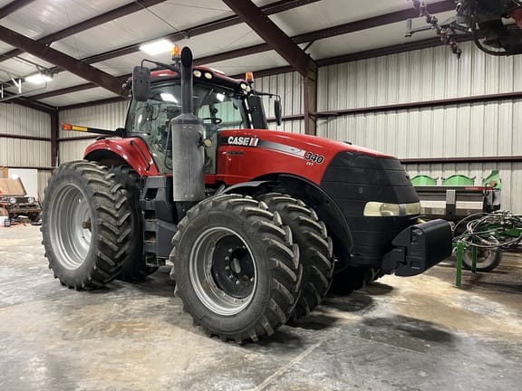 2016 Case IH Magnum 340 Equipment Image0
