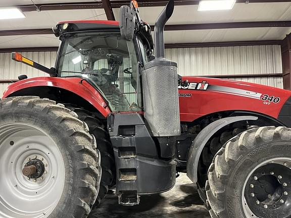 Image of Case IH Magnum 340 equipment image 4