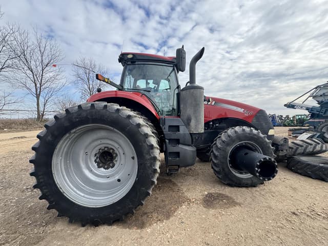 Image of Case IH Magnum 340 equipment image 4