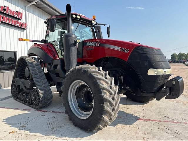 Image of Case IH Magnum 340 Rowtrac equipment image 2