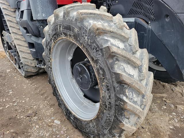 Image of Case IH Magnum 340 Rowtrac equipment image 2