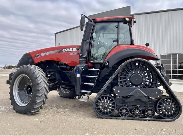 Image of Case IH Magnum 340 Rowtrac equipment image 3