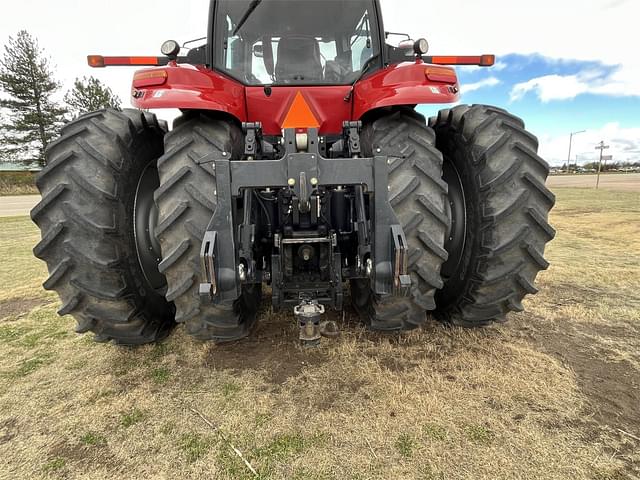 Image of Case IH Magnum 380 equipment image 4