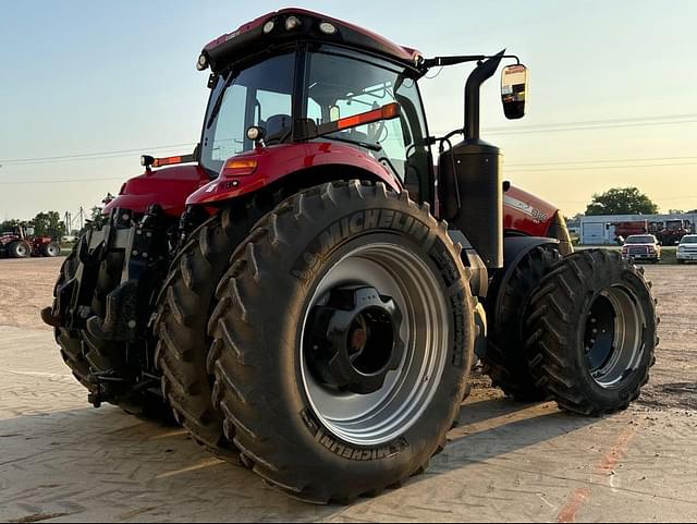 Image of Case IH Magnum 380 equipment image 4