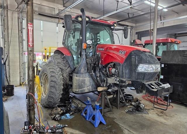 Image of Case IH Maxxum 145 equipment image 3