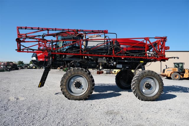 Image of Case IH Patriot 2250 equipment image 2