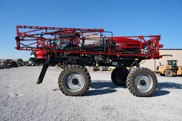 Image of Case IH Patriot 2250 equipment image 2