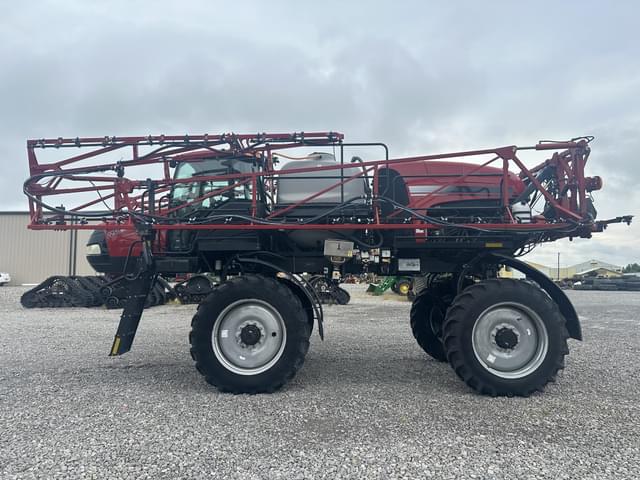 Image of Case IH Patriot 2250 equipment image 2