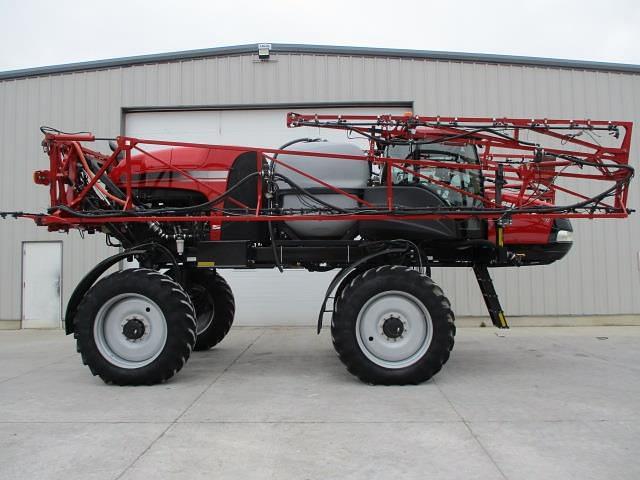 Image of Case IH Patriot 2250 equipment image 3