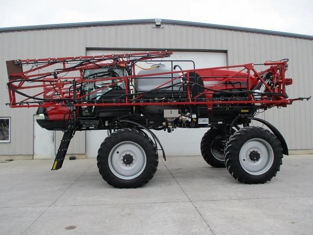 Image of Case IH Patriot 2250 equipment image 2