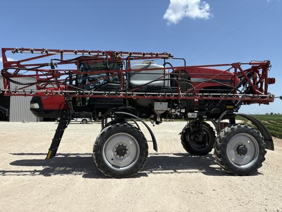 Image of Case IH Patriot 2250 equipment image 2