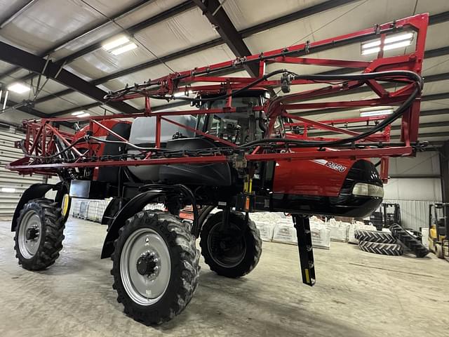 Image of Case IH Patriot 2250 equipment image 1