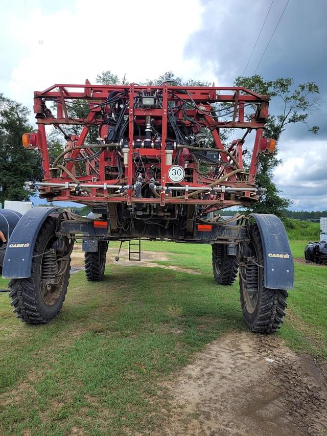 Image of Case IH Patriot 3240 equipment image 2