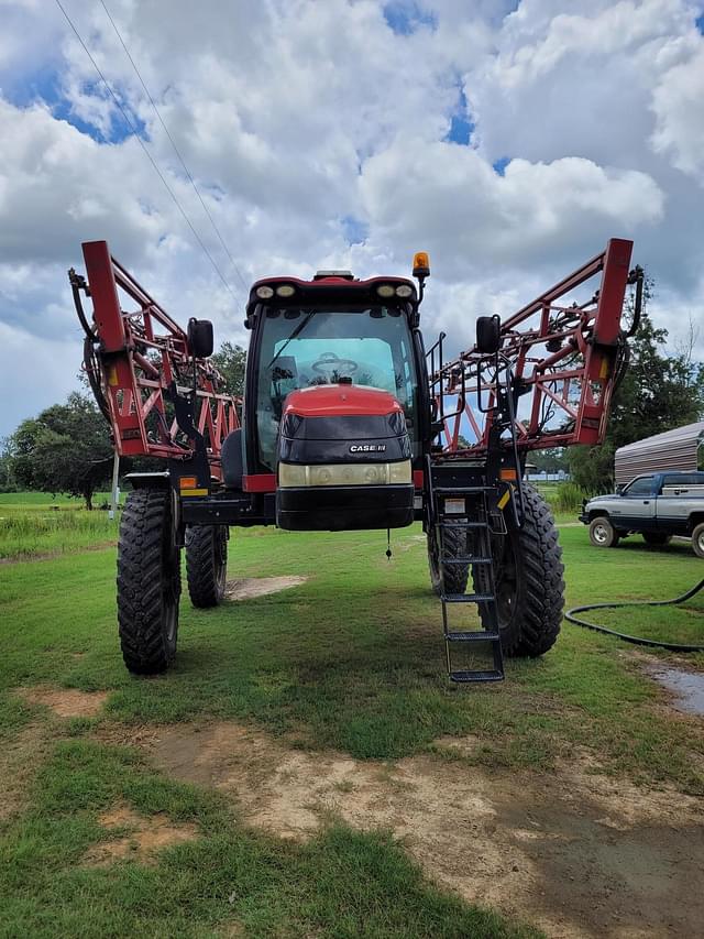 Image of Case IH Patriot 3240 equipment image 1