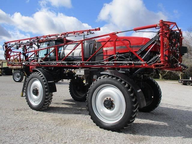 Image of Case IH Patriot 3240 equipment image 4