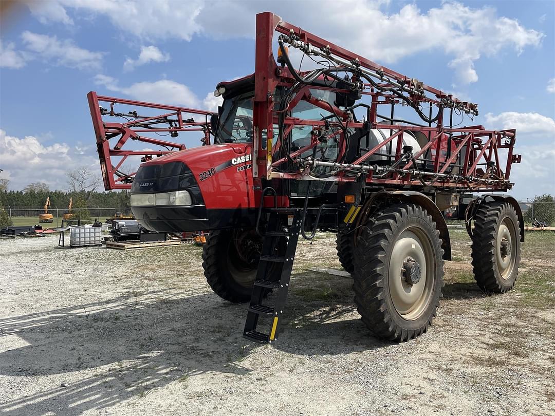 Image of Case IH Patriot 3240 Image 0