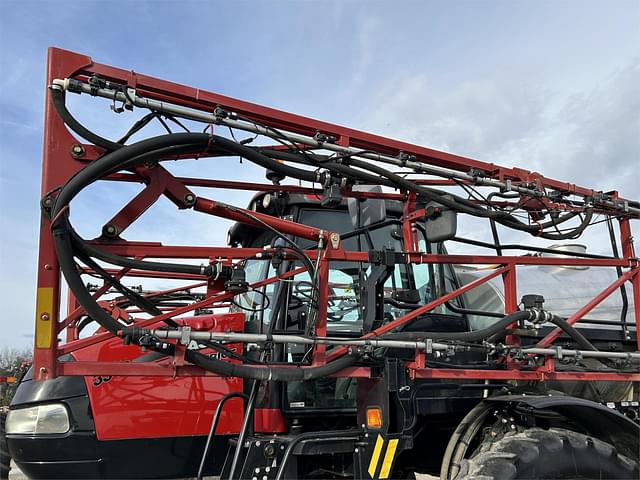 Image of Case IH Patriot 3340 equipment image 3