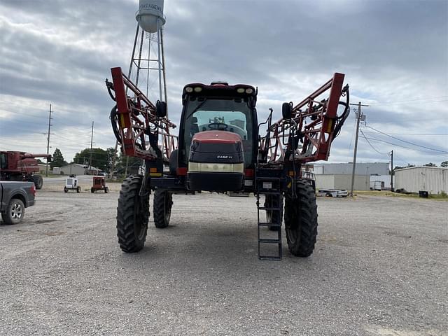 Image of Case IH Patriot 3340 equipment image 2