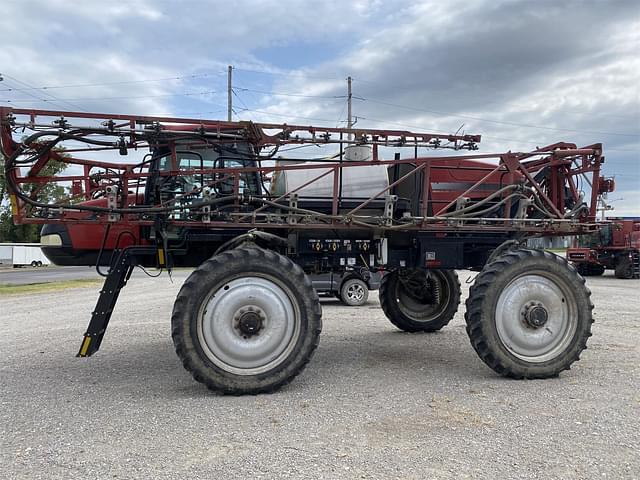 Image of Case IH Patriot 3340 equipment image 3