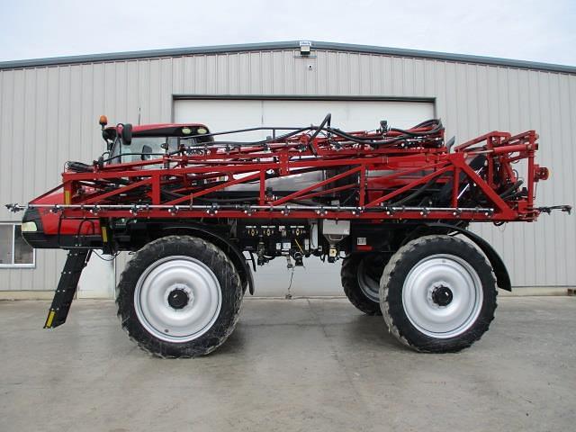 Image of Case IH Patriot 3340 equipment image 2