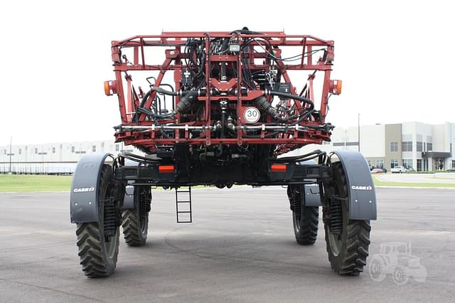 Image of Case IH Patriot 3340 equipment image 3