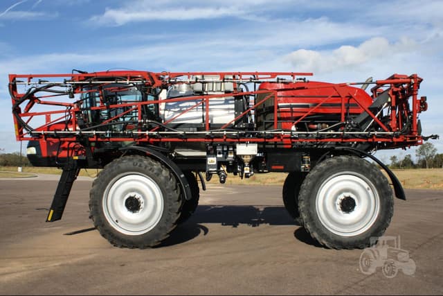 Image of Case IH Patriot 4440 equipment image 1