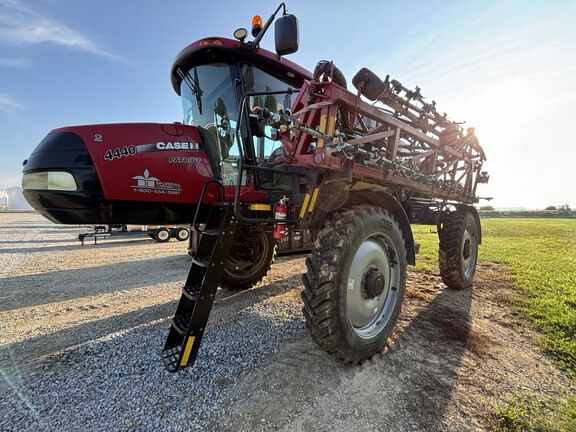 2016 Case IH Patriot 4440 Equipment Image0