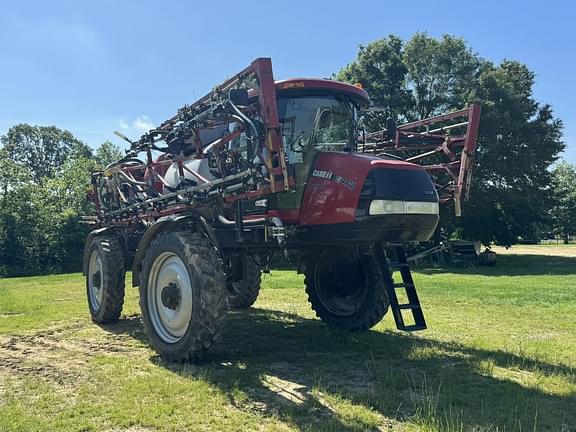 Image of Case IH Patriot 4440 Primary image