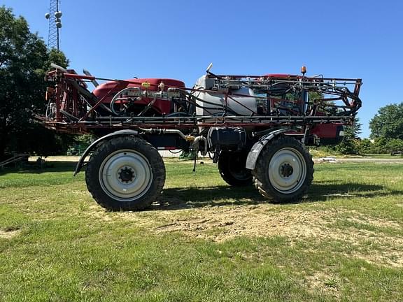 Image of Case IH Patriot 4440 equipment image 4