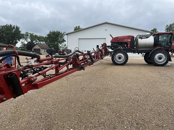 Image of Case IH Patriot 4440 equipment image 3