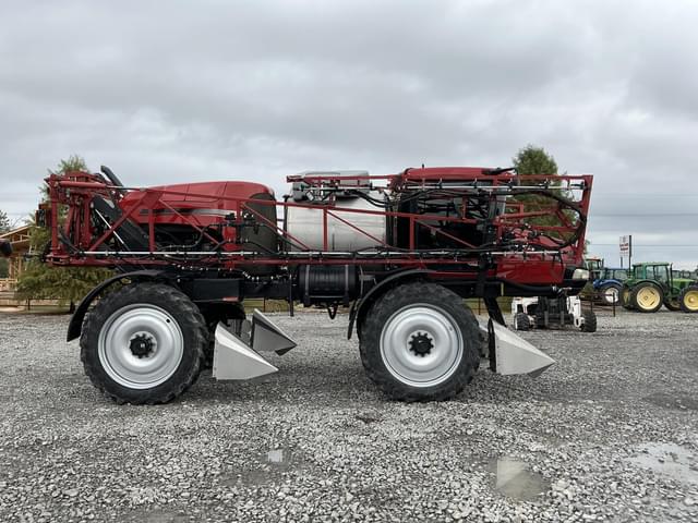 Image of Case IH Patriot 4440 equipment image 2